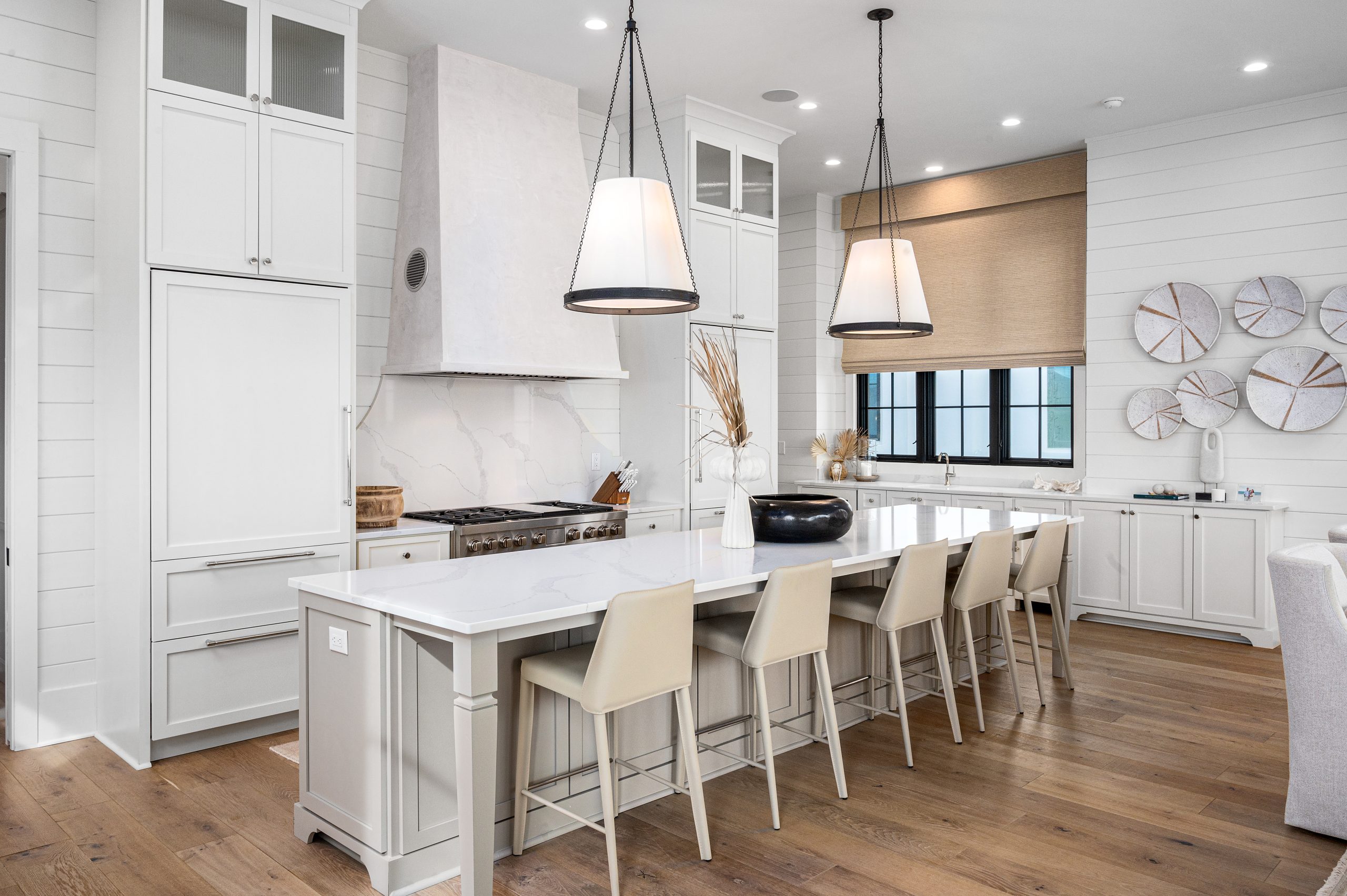 Home 1 702-Bob-Chatham-Elanor-Beach-6-Scaled
